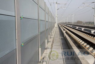 插板式金屬聲屏障高清大圖解析 谷瀑環(huán)保的降噪利器